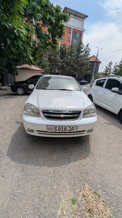 Lacetti 1.8 motor 2011