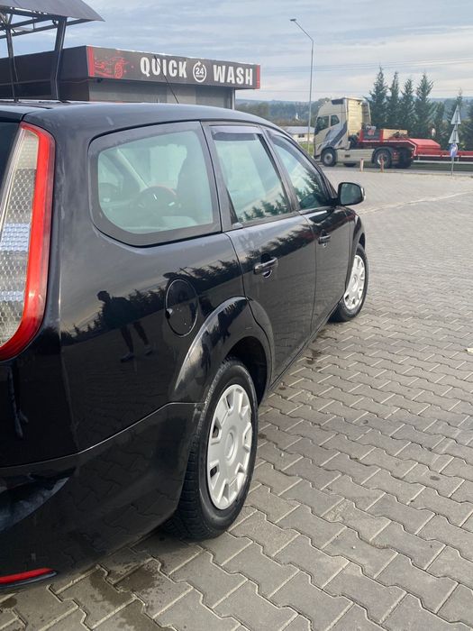 Vând ford focus 2008