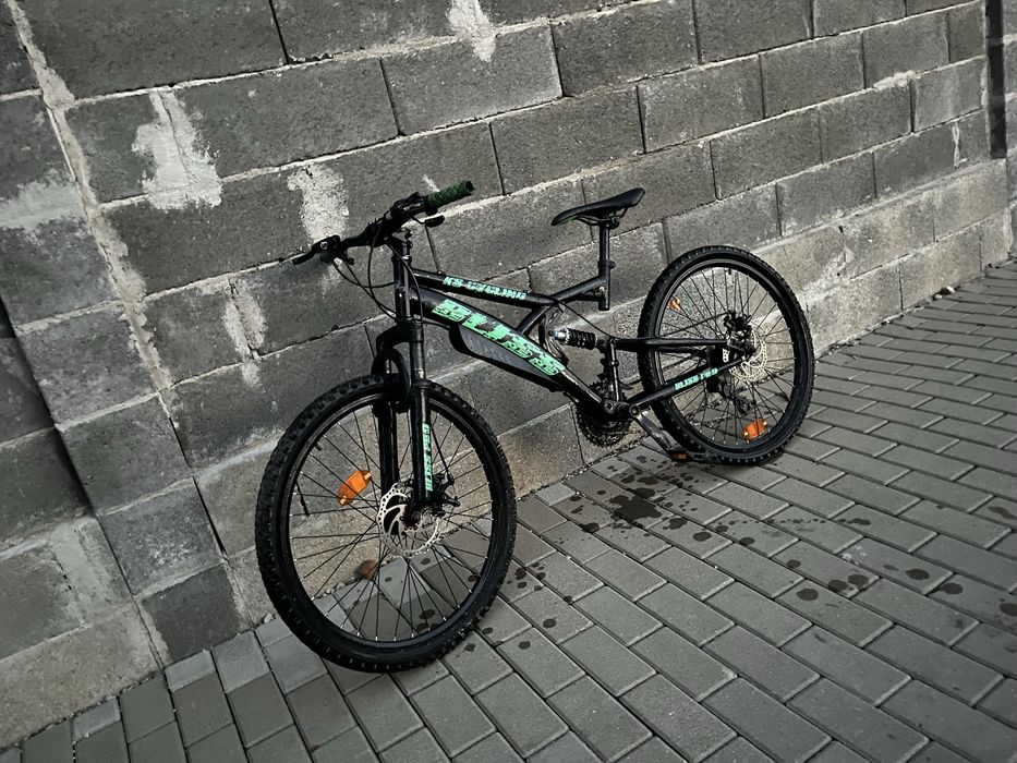 Bicicleta full suspension