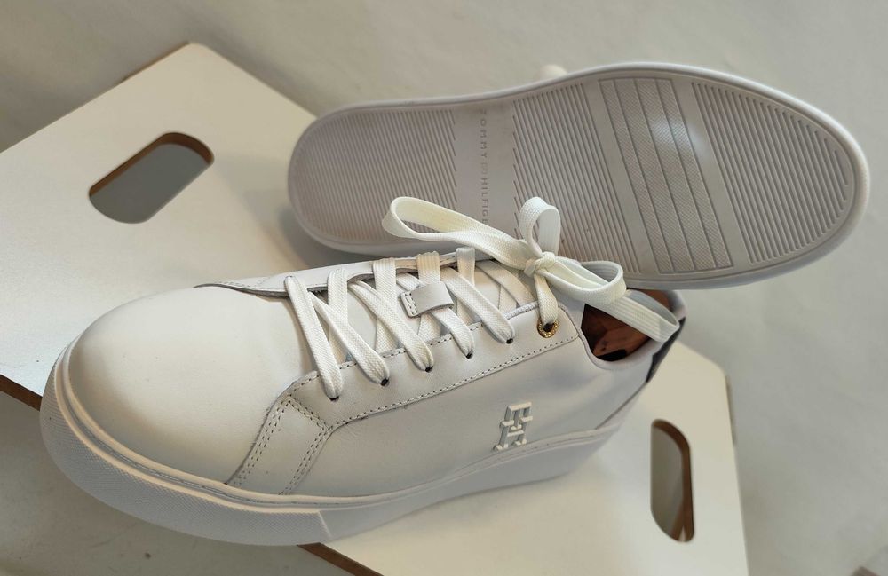Pantofi sport casual 40 premium Tommy Hilfiger NOI piele naturala moal