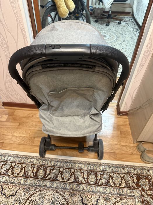 Продам прогулочную коляску Ilovi
