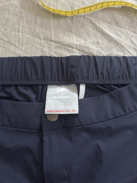 Pantaloni travel Mammut