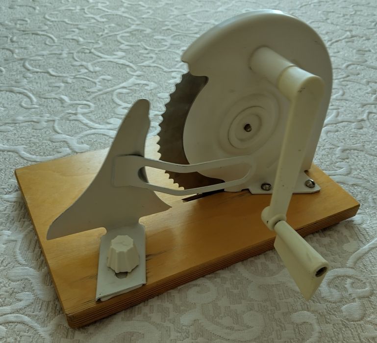 Машинки за рязане на хляб и колбаси