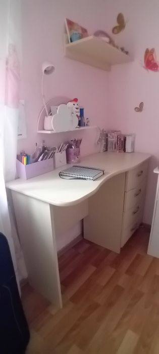 Mobila fete cu pat, noptiere si birou