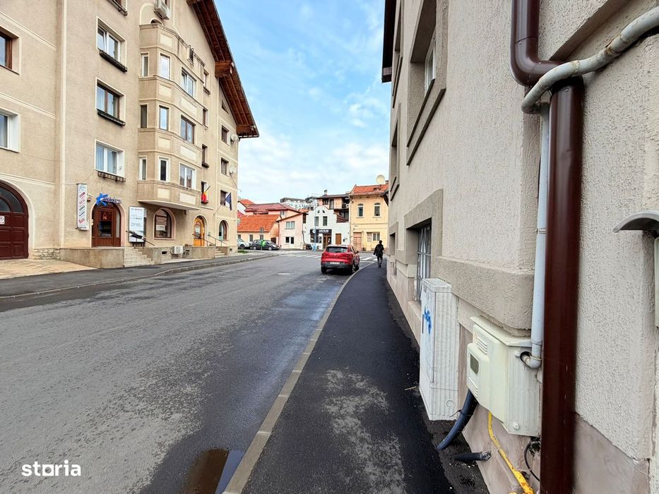 Apartament 3 camere de inchriat-Str. Victor Babes
