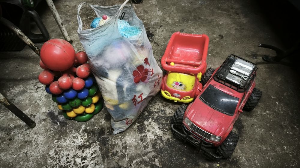 Продам детские игрушки