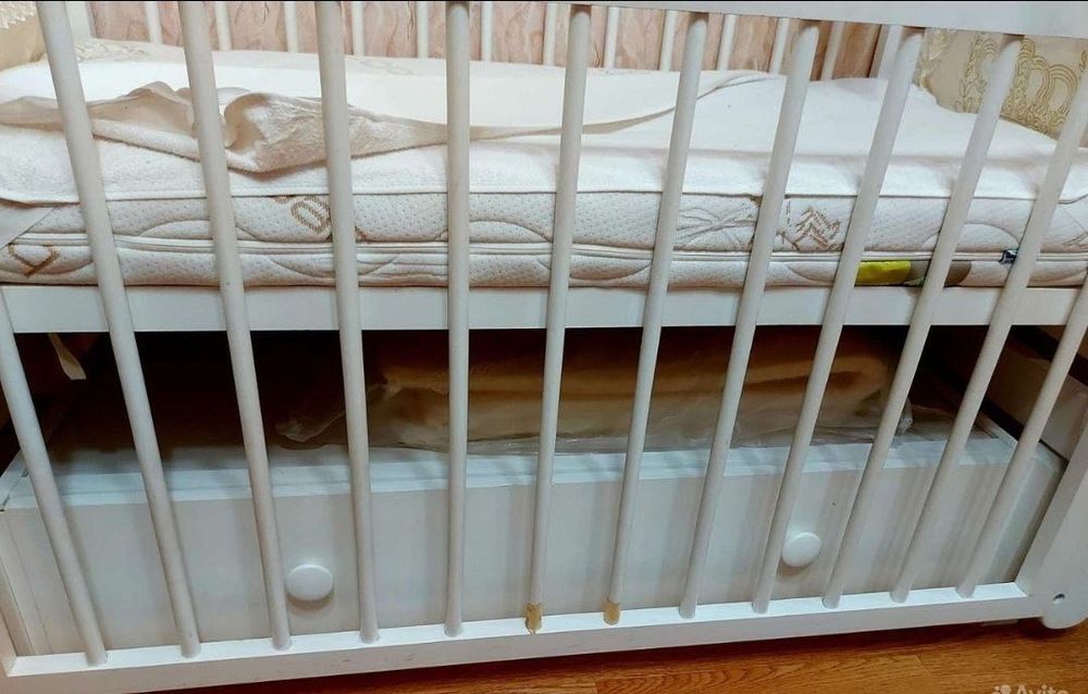 Детская кроватка