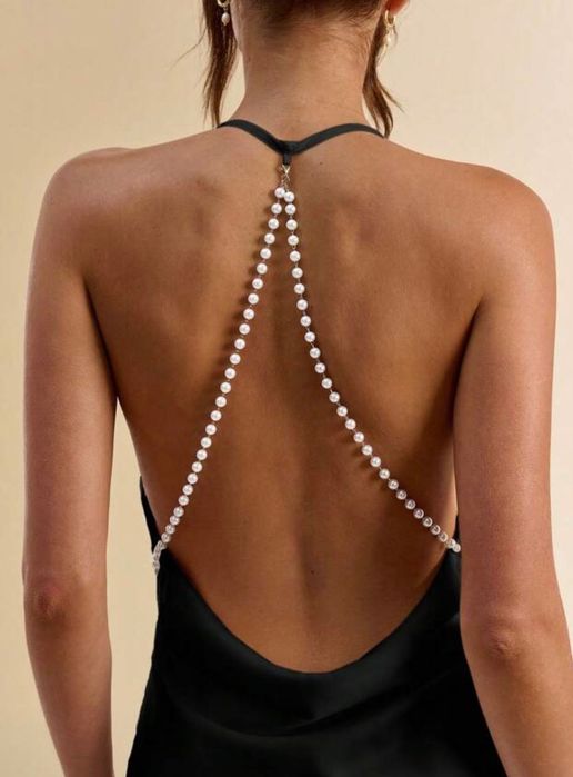 Уникална рокля с перли