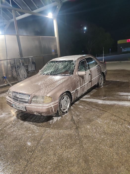 Мерседес 180 (((