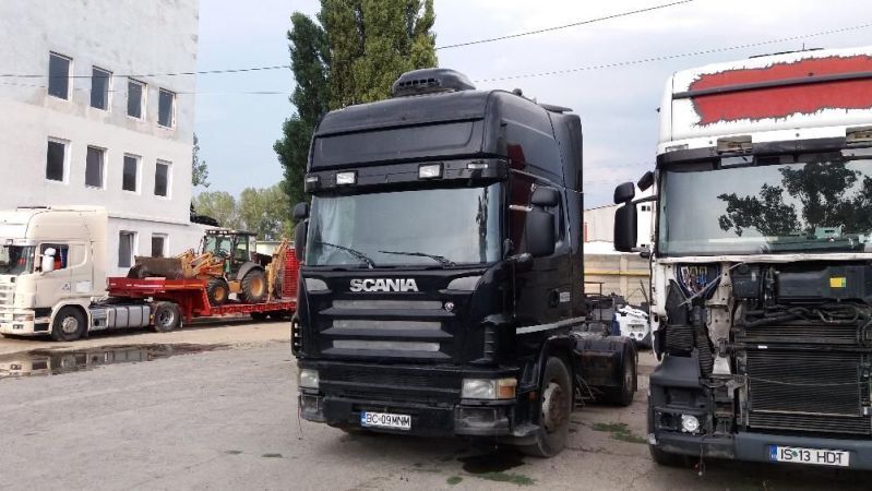 dezmembrez scania model r