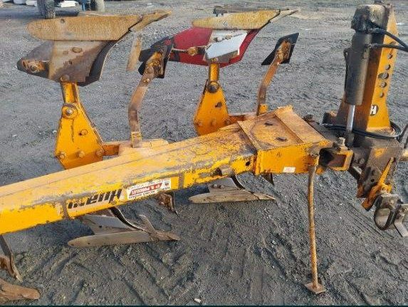 Плуг 5 корпусный