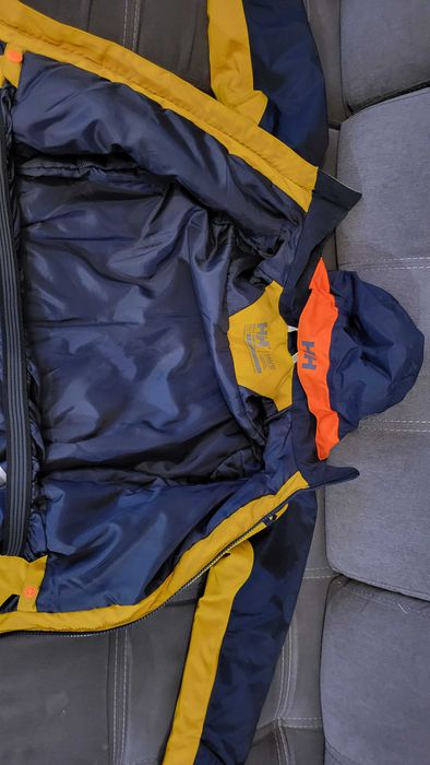 Детско зимно яке Helly Hansen и Waikiki