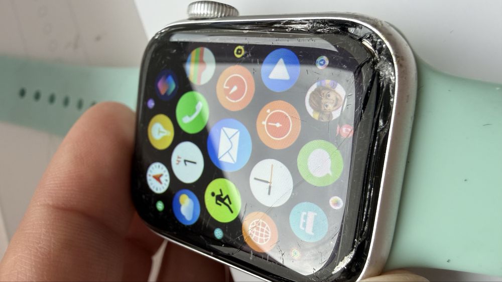 Apple Watch 5, 40 мм