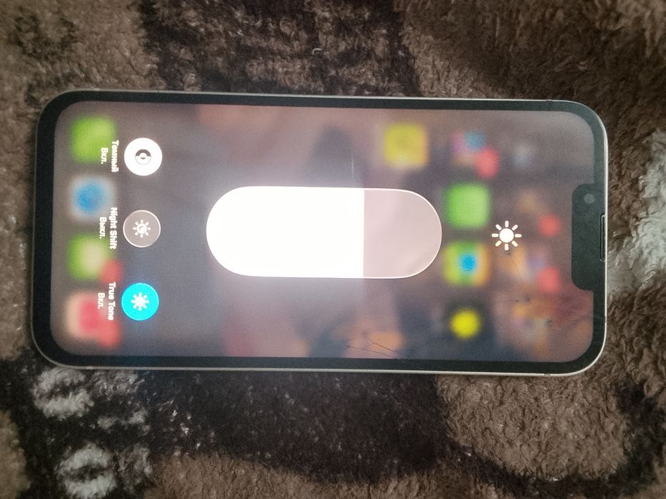 Продам айфон 13 белый или обмен