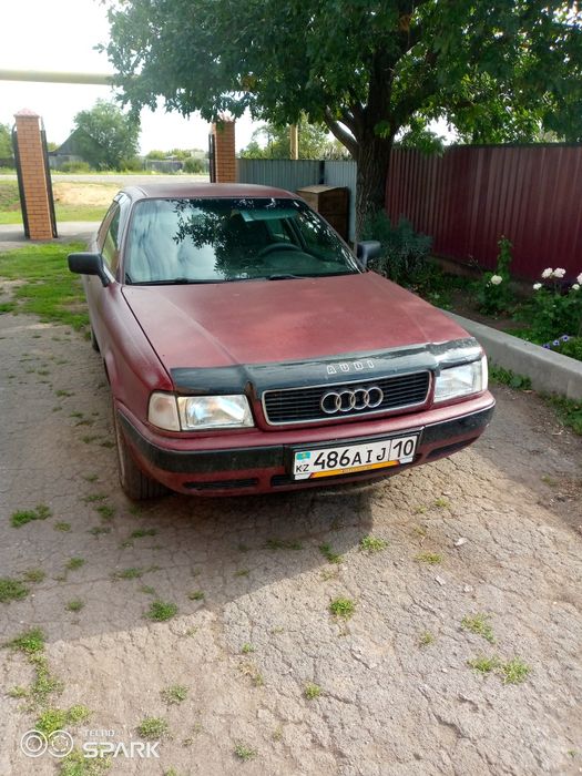 Продам обмен Ауди Б4 на полном ходу