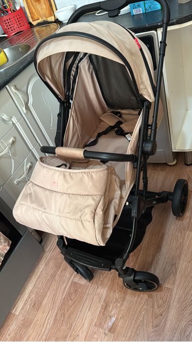 Продам коляску в отличном состоянии