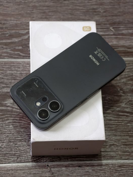 Honor 600 256 gb Ram 8+8 16 5G
