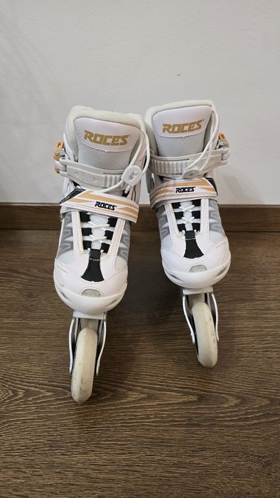 Role ROCES Xenon 2.5W marime 36