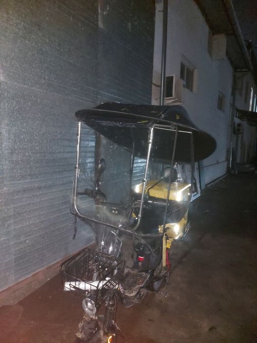 Zontik sotiladi srochniga oldi salafanli emas yaxshisi bu