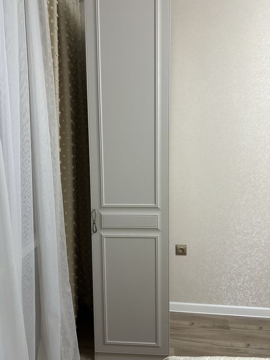 Продам шкаф в серой расцветке