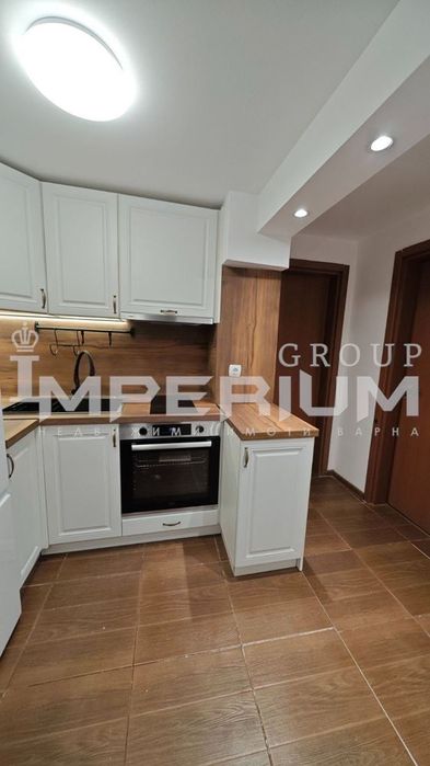 Дава се под наем Тристаен апартамент в Варна, Левски - 55 кв.м за 586.5 € - Снимка #2