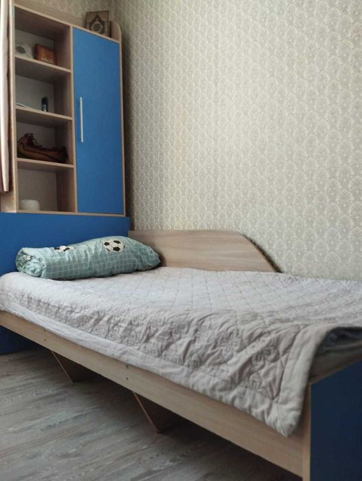 Мебель для спальной комнаты(комплект)