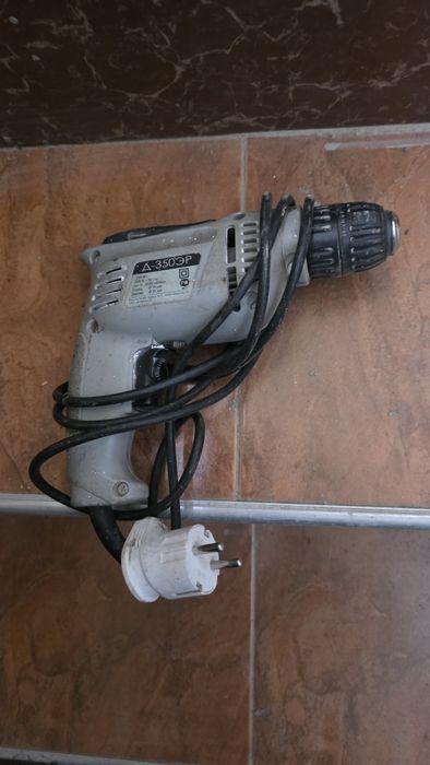 Дрель  продаётся