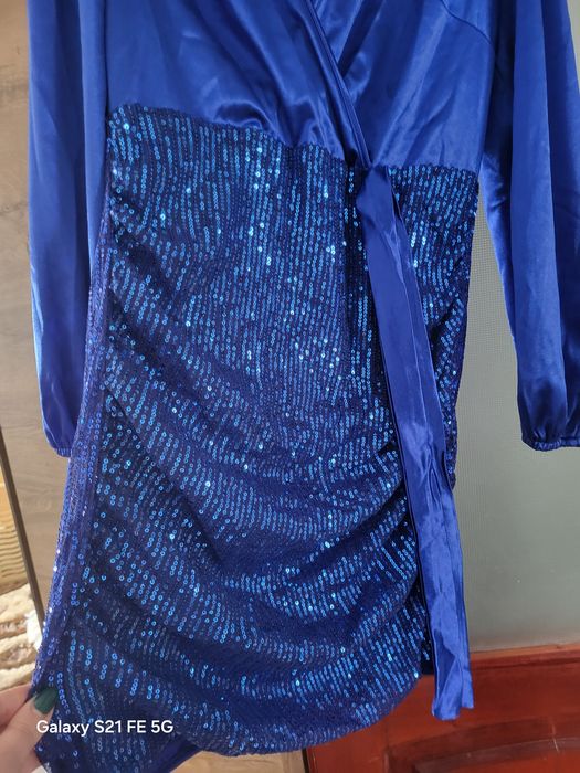 Vând Rochiță Dama