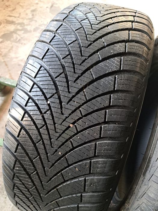 2 anvelope Allseasons 235 55 r18 KUMHO