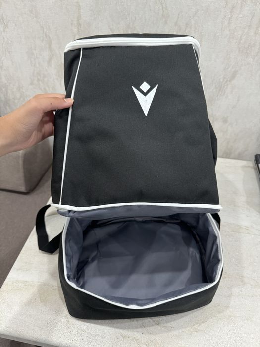 Продам рюкзак волейбольный