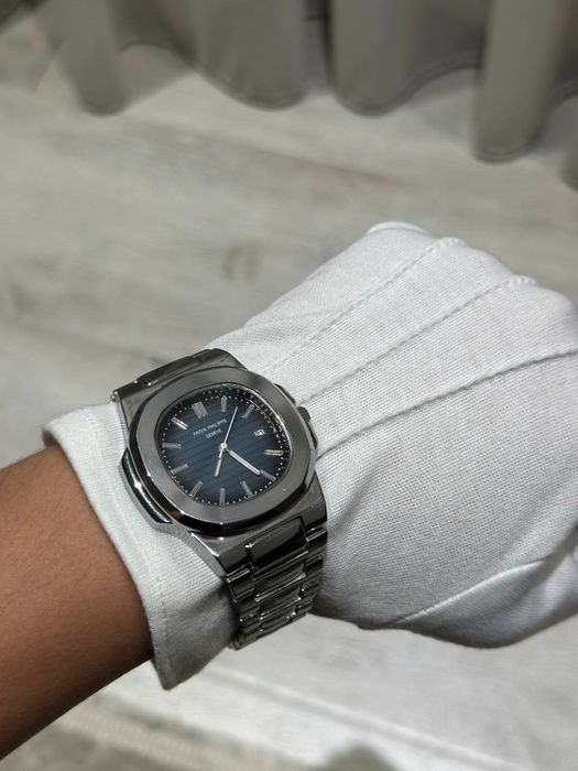 Срочно продается покупал для себя понадобились деньги Patek Philippe