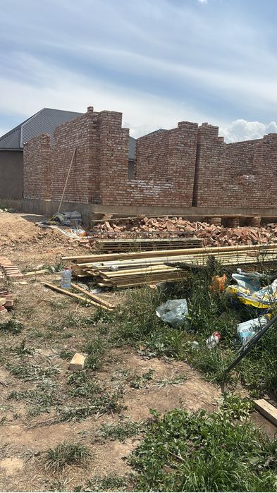 Құрлысшы Өзбек бригада