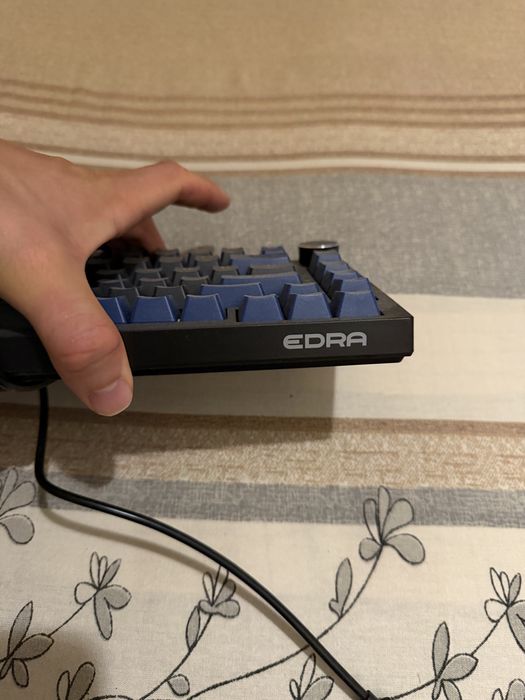 Новая игровая клавиатура EDRA без коробки