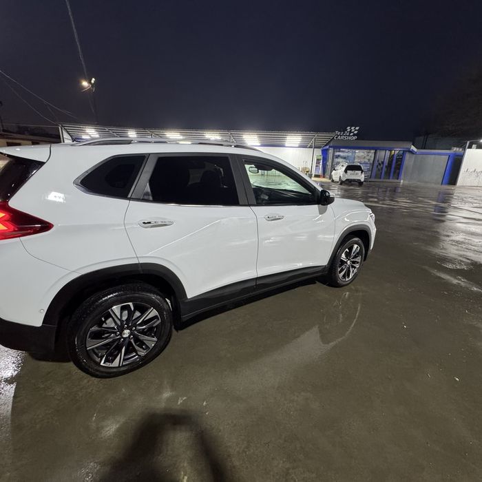 Trecker-2 примиер 2023 сотаман яхши холатда 17.000км юрган