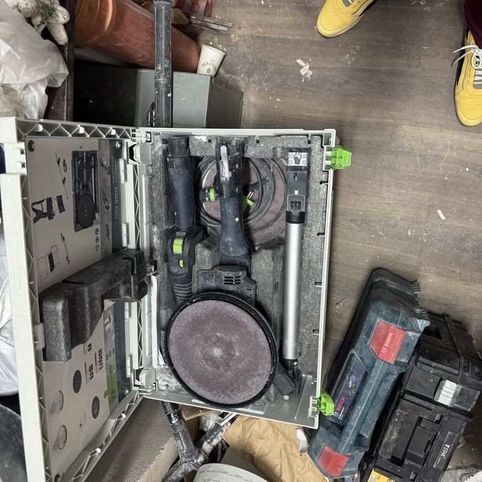 Жираф и прахосмукачка Festool 2 225 LHS / CTL 36