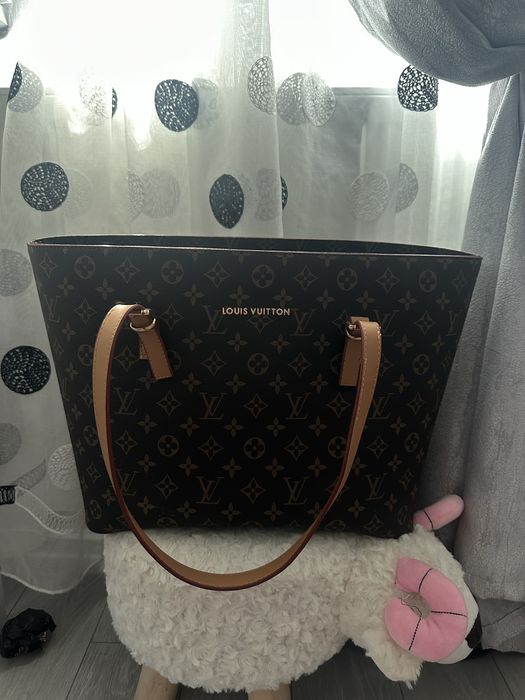geanta louis vuitton