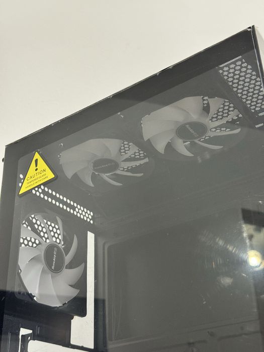 Корпус для компьютера Formula CRYSTAL Z1