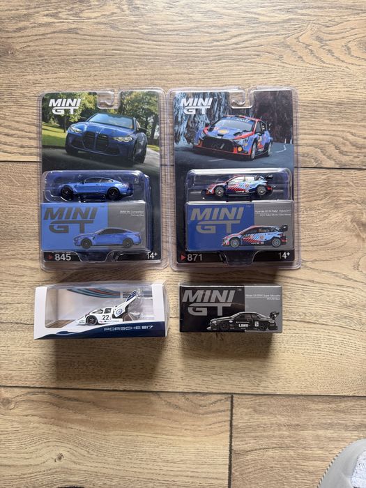 MINI GT умалени модели на коли