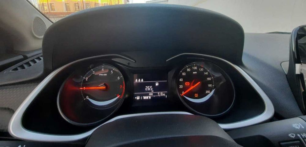 Chevrolet ONIX 3LT MT