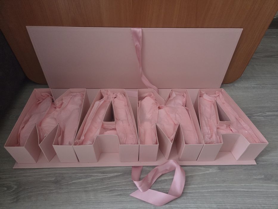 Коробка МАМА для клубники в шоколаде и сладостей