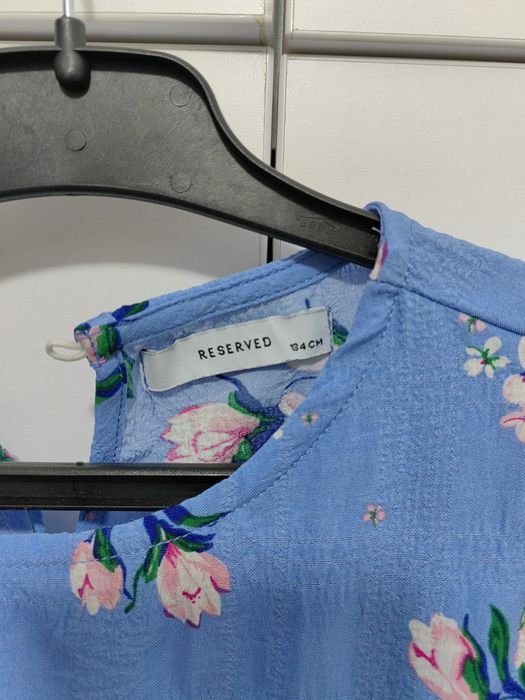 Vand rochita Reserved marime 134