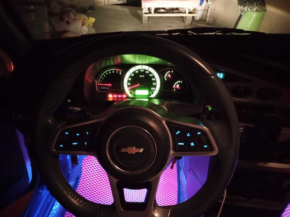 Нексия 2 сотилади