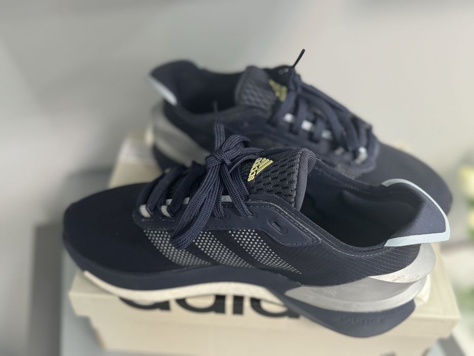 Маратонки Adidas Sportswear