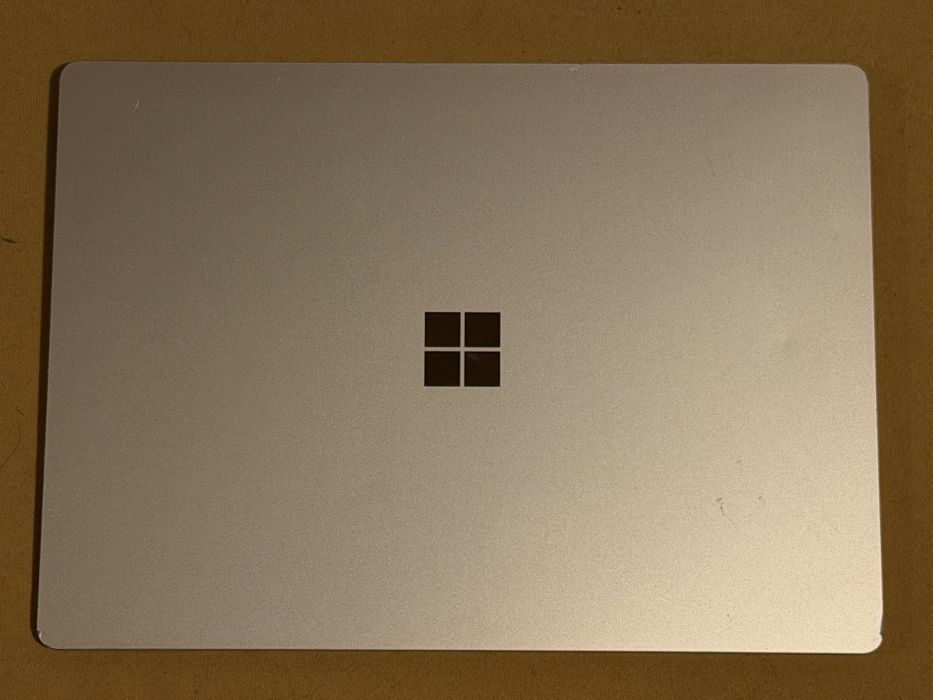 Microsoft Surface Laptop 5 - 13.5” procesor  i5 ram 8GB SSD 512GB