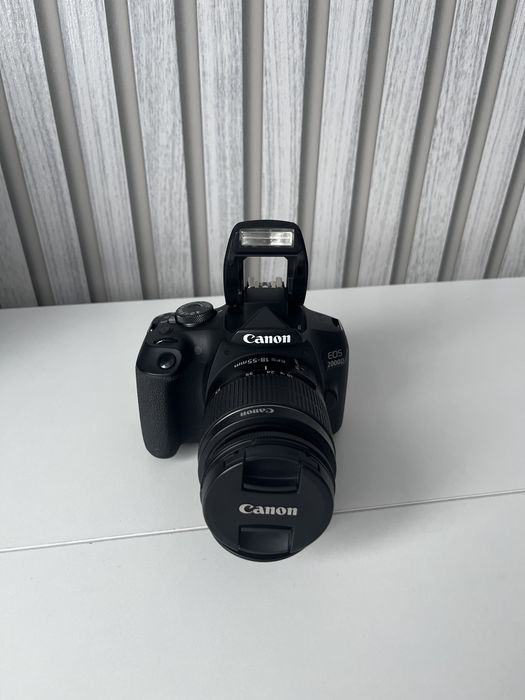 Камера canon 2000d