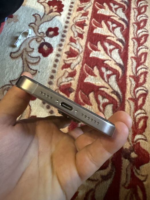 iPhone 15pro max Natural Titan