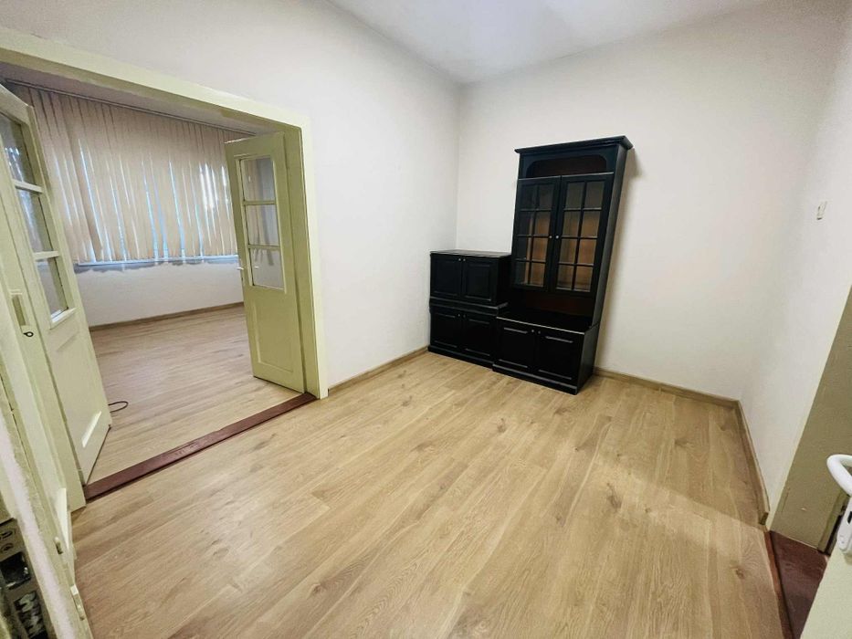 Дава се под наем Тристаен апартамент в Казанлък - 70 кв.м за 244.8 € - Снимка #4