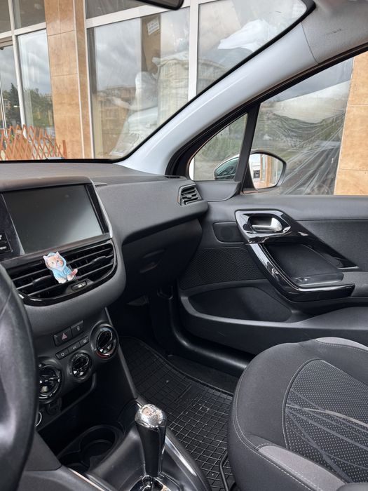 Peugeot 208 1,4 HDi 68 Hp