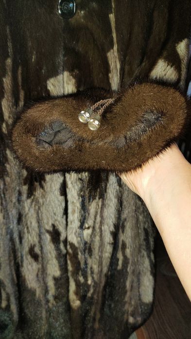 Продам норковую шубу р 42-44