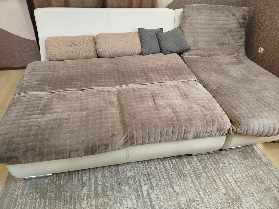 Продам Диван угловой